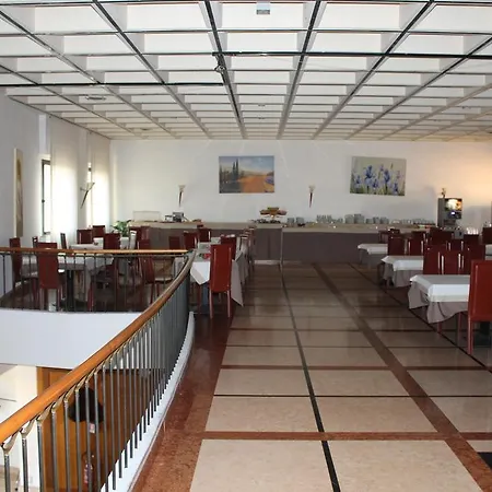 Cangrande Di فندق سواف