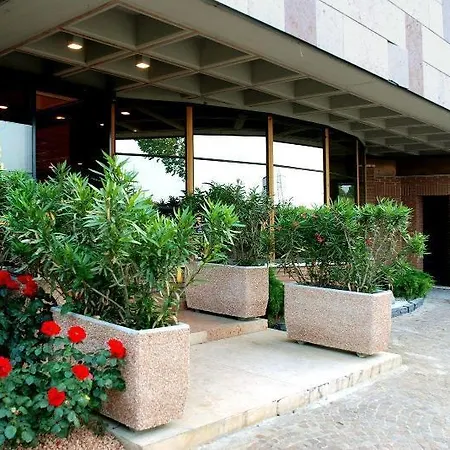 Hotel Cangrande Di 3*