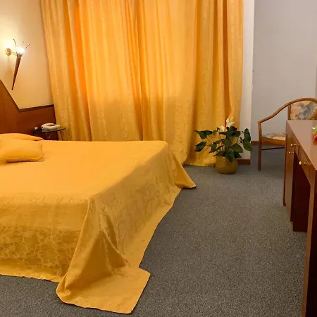 Cangrande Di 3* ソアーヴェ